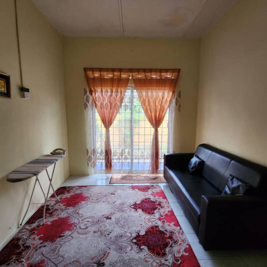 Adeeba Homestay Kuantan Esterno foto